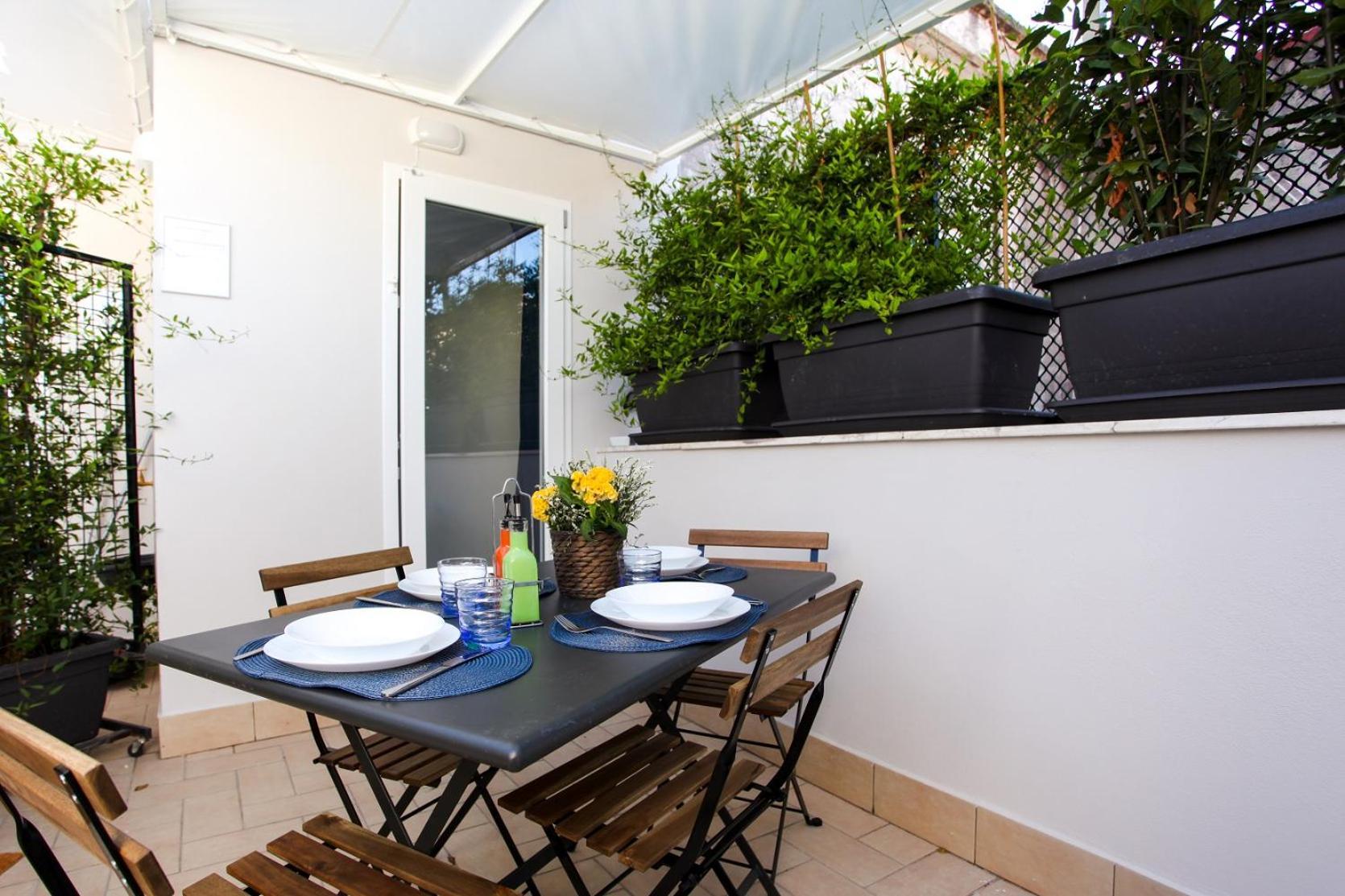 נאפולי Terrazza Manuela Apartments Quartieri Spagnoli מראה חיצוני תמונה