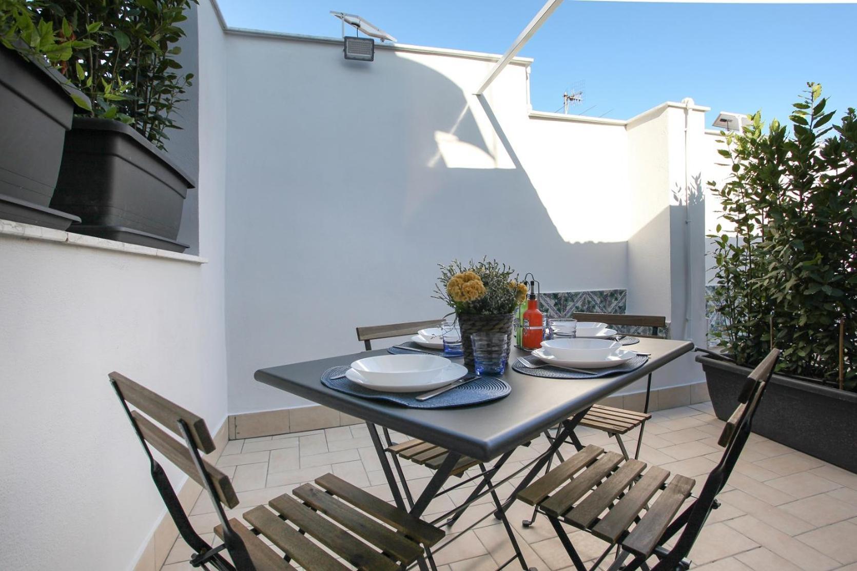 נאפולי Terrazza Manuela Apartments Quartieri Spagnoli מראה חיצוני תמונה