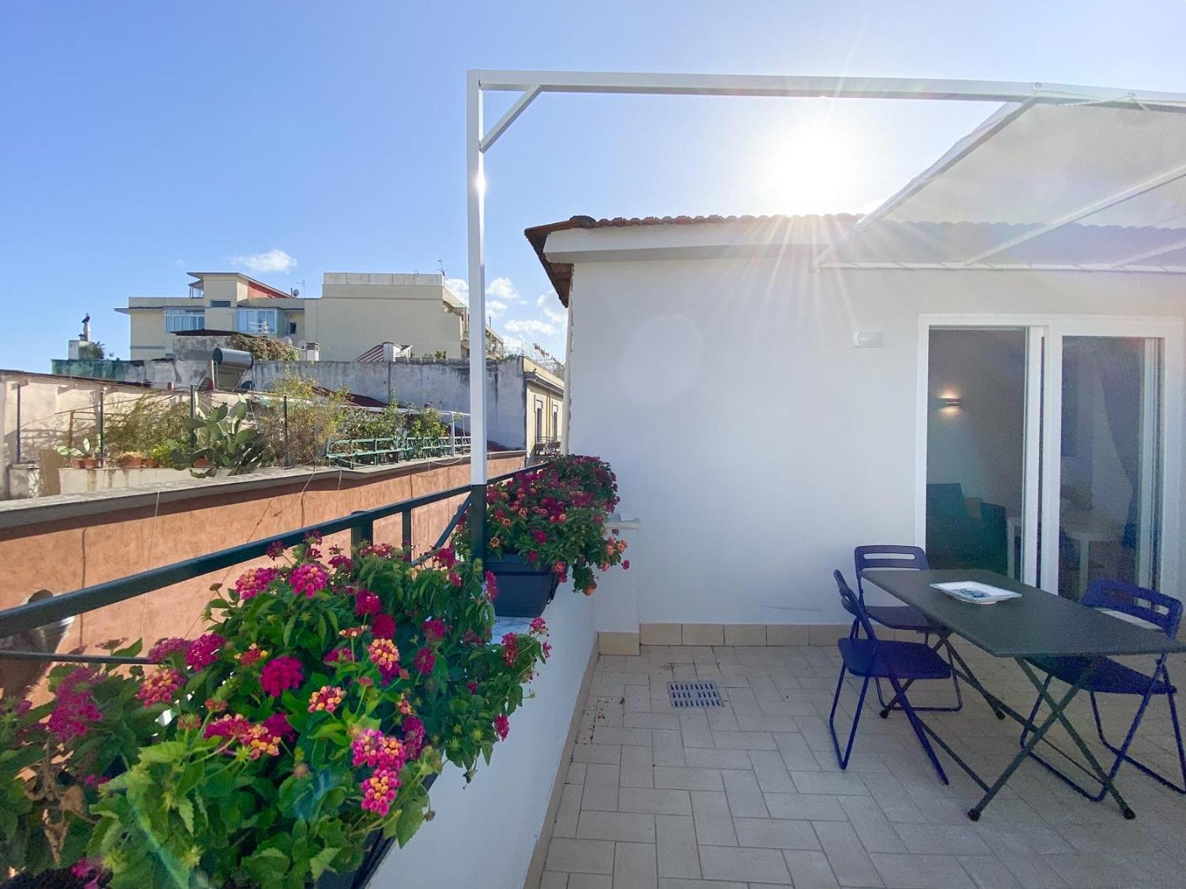 נאפולי Terrazza Manuela Apartments Quartieri Spagnoli מראה חיצוני תמונה